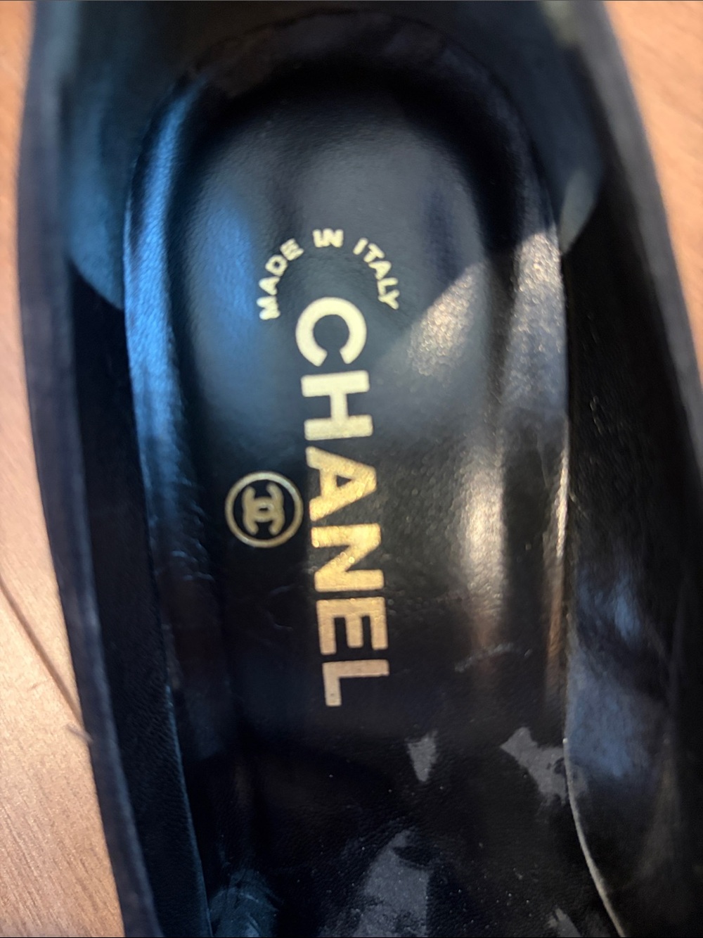 CHANEL Cream Canvas and Black Trim Bow Pumps Sz 40 - Picture 10 of 10